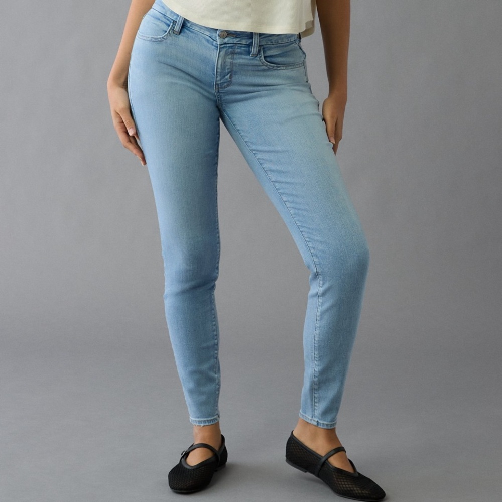 AE Next Level Curvy High-Waisted Jegging